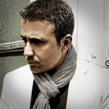 Kirmizi Gul Demet Demet